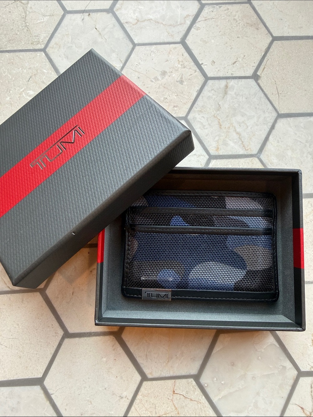 TUMI Men’s Blue and Black Camo Card Case Wallet
